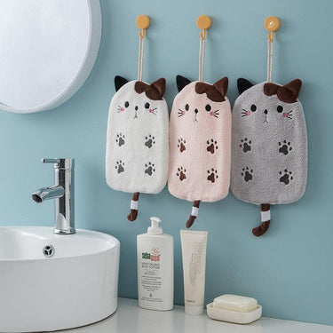 Hanging Cat Towelette Animals & Pet Supplies KittyNook Cat Company